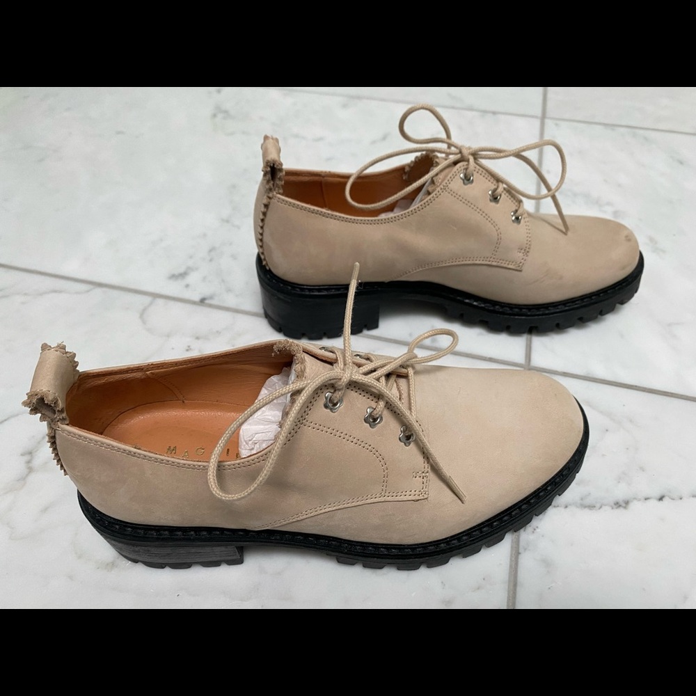 Women’s Oxford shoes - like new
